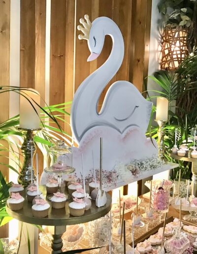 Μεγάλο κοπτικό ζωγραφισμένο στο χέρι με θέμα κύκνος